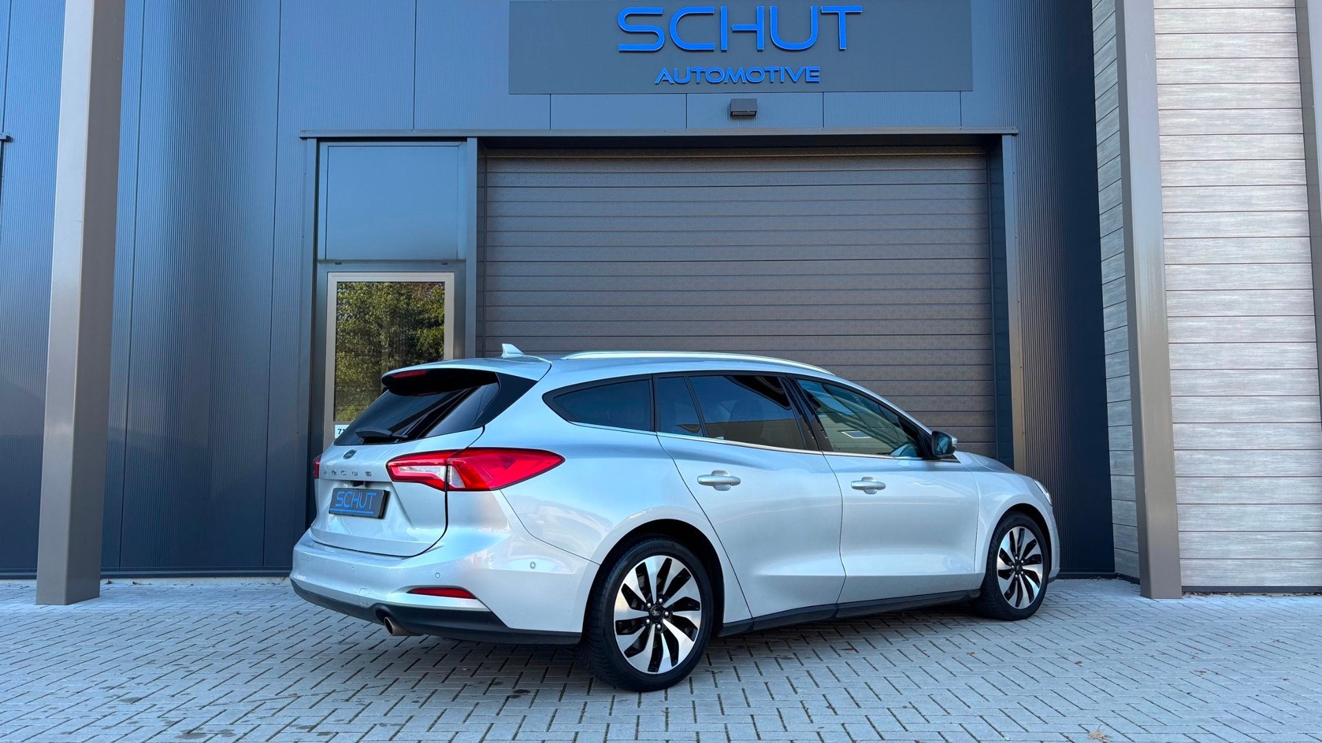 Ford Focus 125pk Edition | FULL LED | 17INCH | CARPLAY | CAM, Dealer onderhouden, Gebruikt, Zwart, 1446 kg