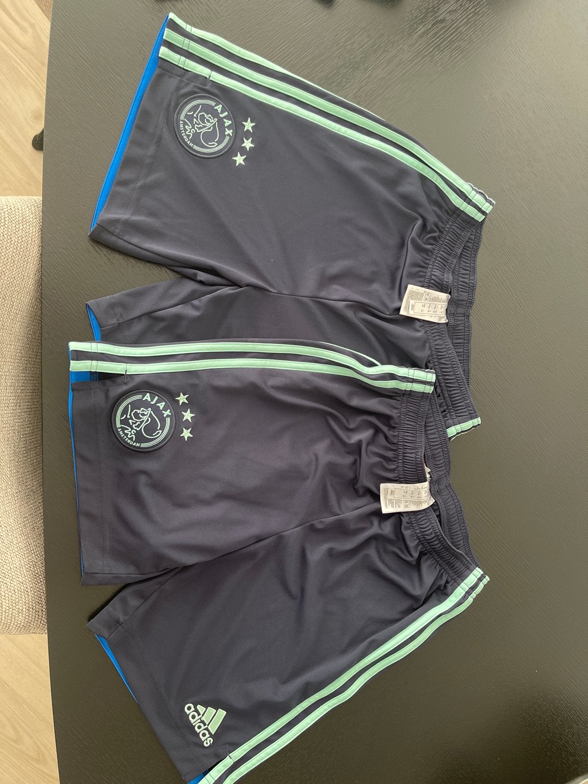 Ajax Voetbalbroekjes - Diverse Kleuren en Maten, Ophalen of Verzenden, Zo goed als nieuw, Jongen of Meisje