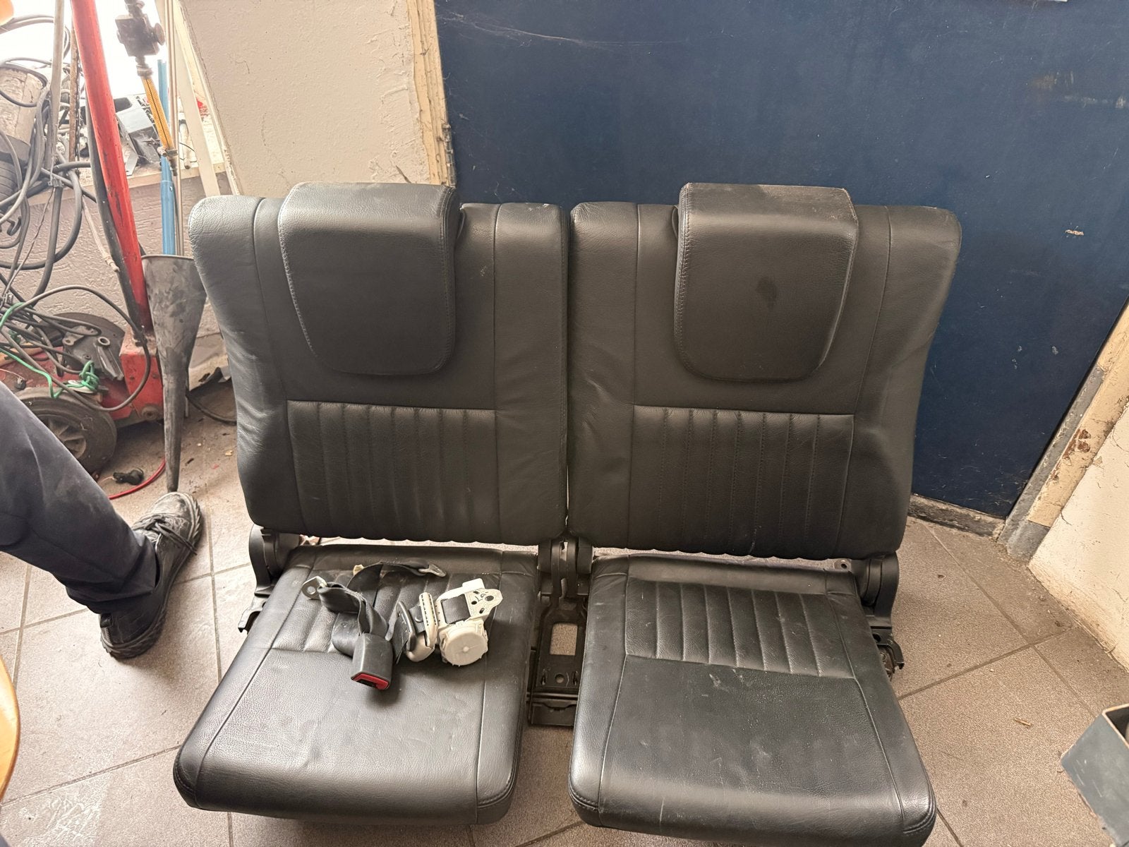 Toyota Verso 2012 3e zitbank met gordels, leer, compleet, Ophalen, Gebruikt, Toyota