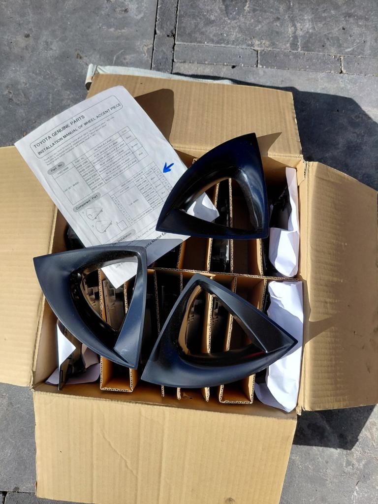 Toyota Prius Wielaccentstukken / Wieldopjes (Nieuw), Auto diversen, Wieldoppen, Ophalen of Verzenden, Nieuw