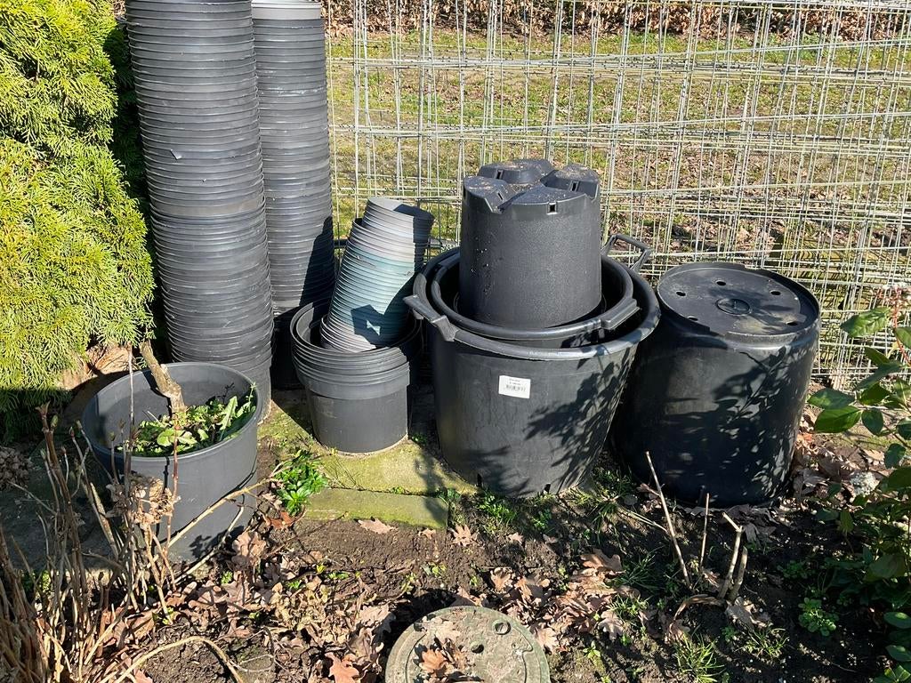 Bloempotten, verschillende maten, Tuin en Terras, Bloempotten, Ophalen, Rond, Zo goed als nieuw, Minder dan 25 cm