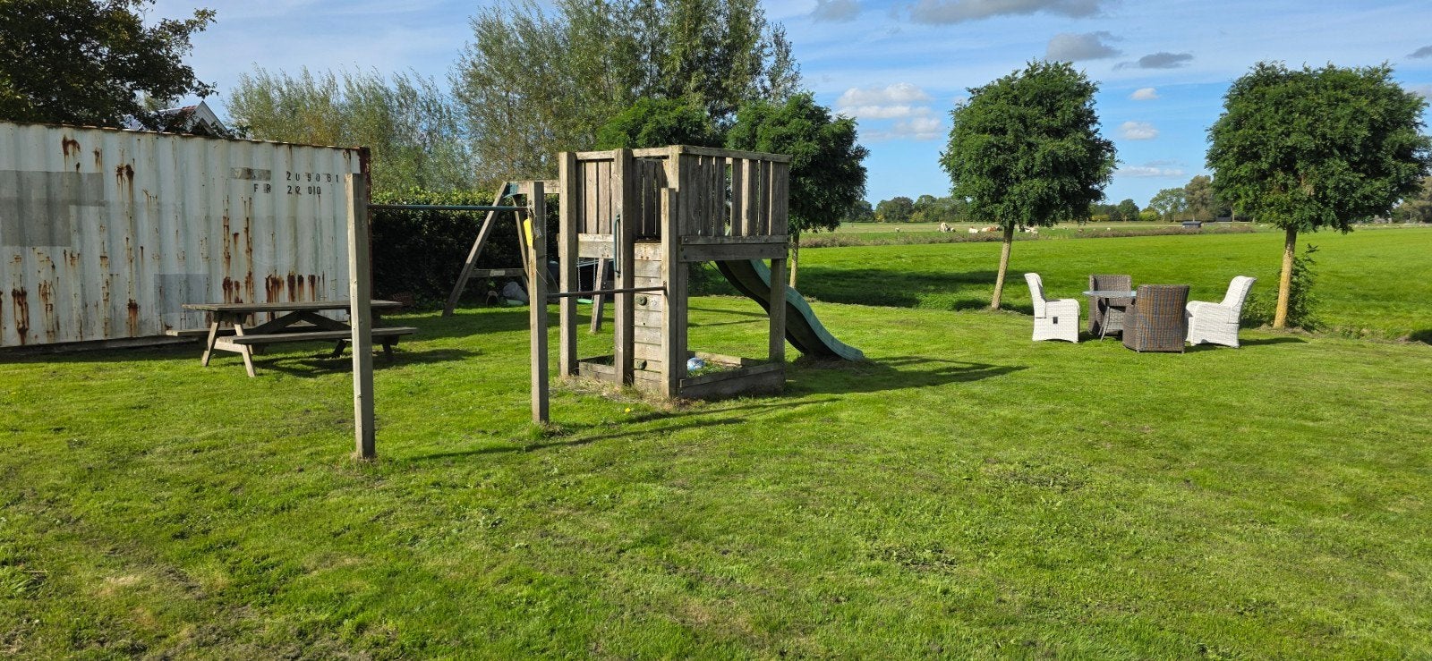 Houten speeltoestel met glijbaan, rekstok en zandbak, Kinderen en Baby's, Ophalen, Gebruikt, Glijbaan