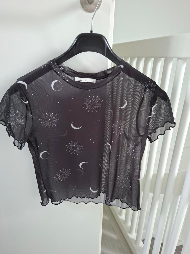 Pull&Bear doorschijnende top met zon en maan print, Kleding | Dames, Maat 38/40 (M), Pull&Bear, Zwart, Ophalen of Verzenden