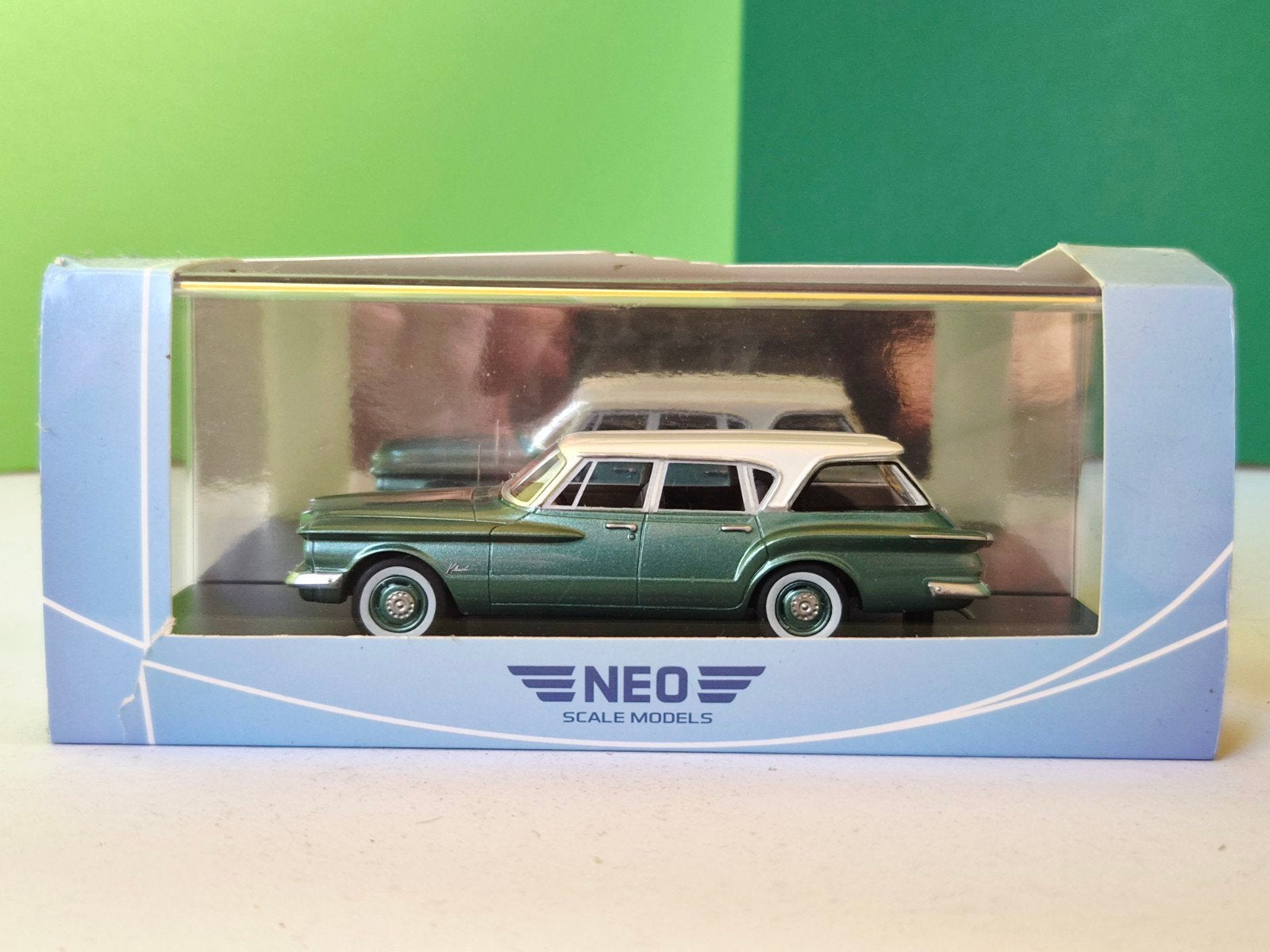 Plymouth Valiant Station Wagon 1960 schaalmodel, Ophalen of Verzenden, Zo goed als nieuw, Auto, Overige merken