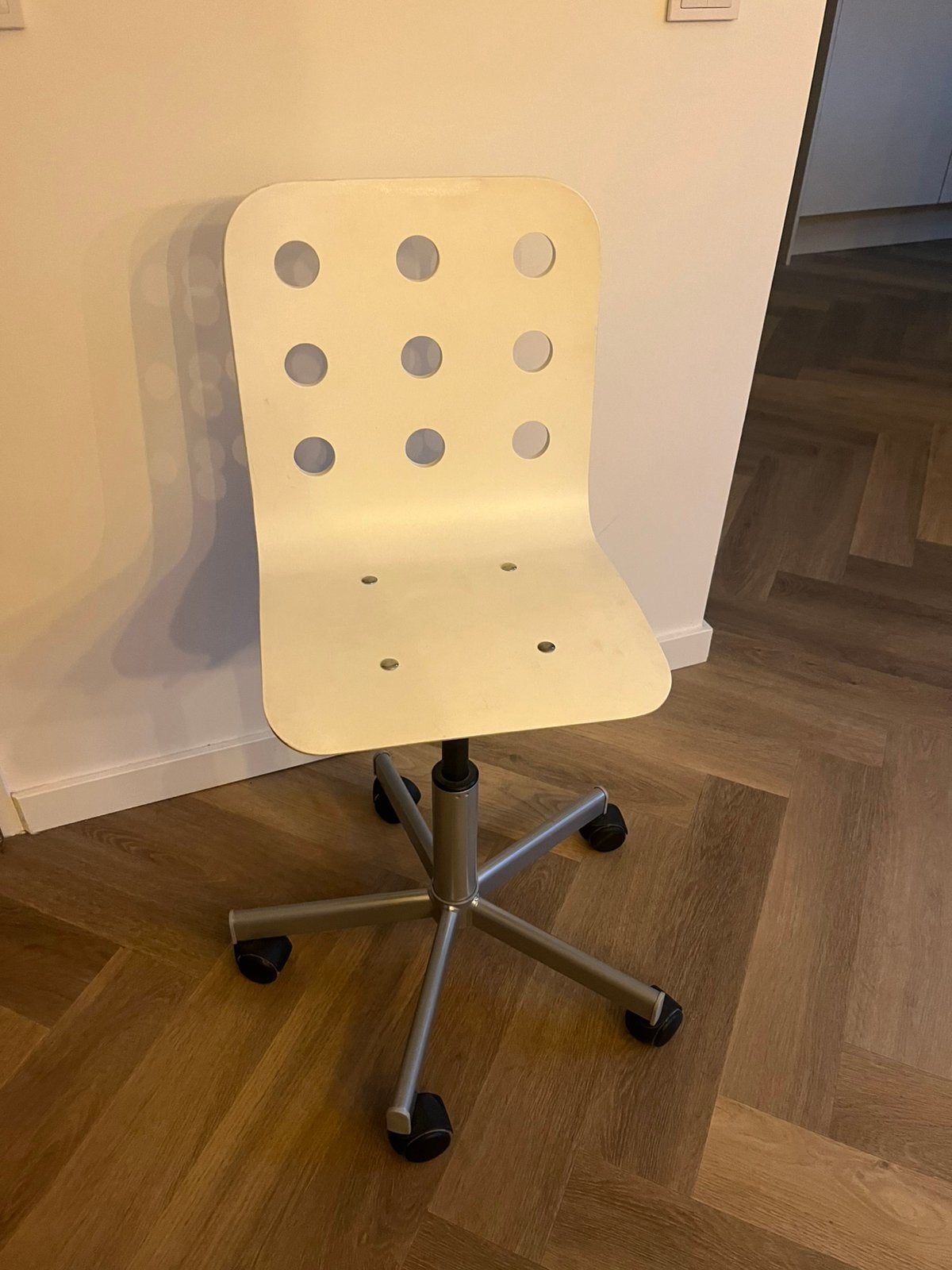 Ikea bureaustoel kind, Ophalen, Gebruikt, Wit, Balstoel