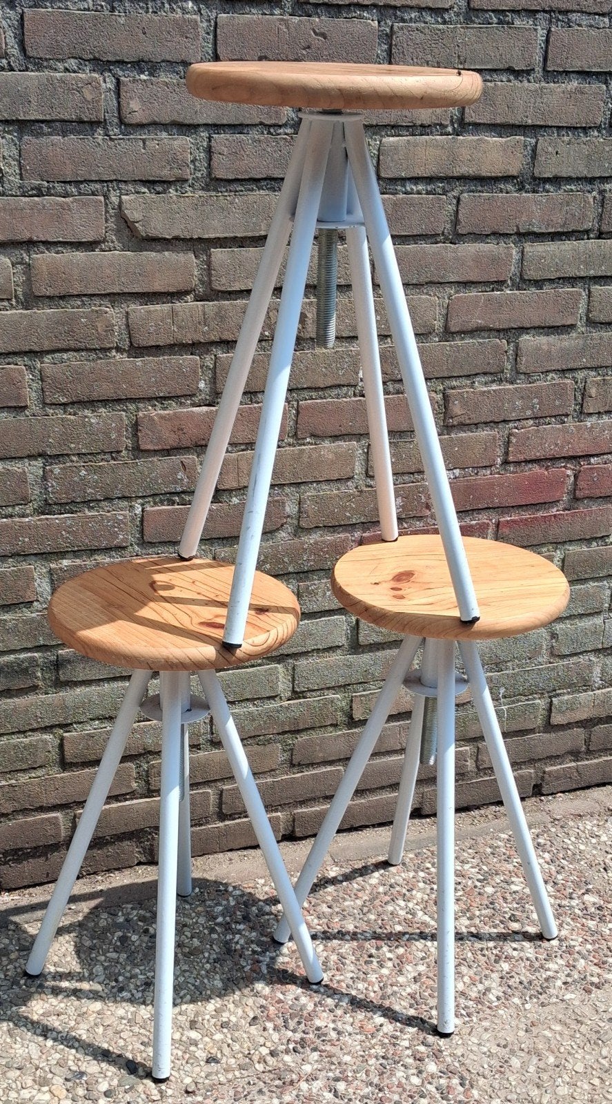 Kruk/atelier kruk. 3 stuks. Verstelbaar in hoogte., Ophalen of Verzenden, In hoogte verstelbaar, Zo goed als nieuw, Hout