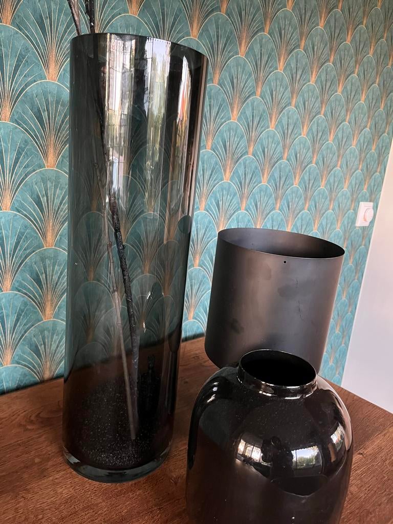 Set van zwarte vazen, Ophalen, Zwart, 75 cm of meer, Glas