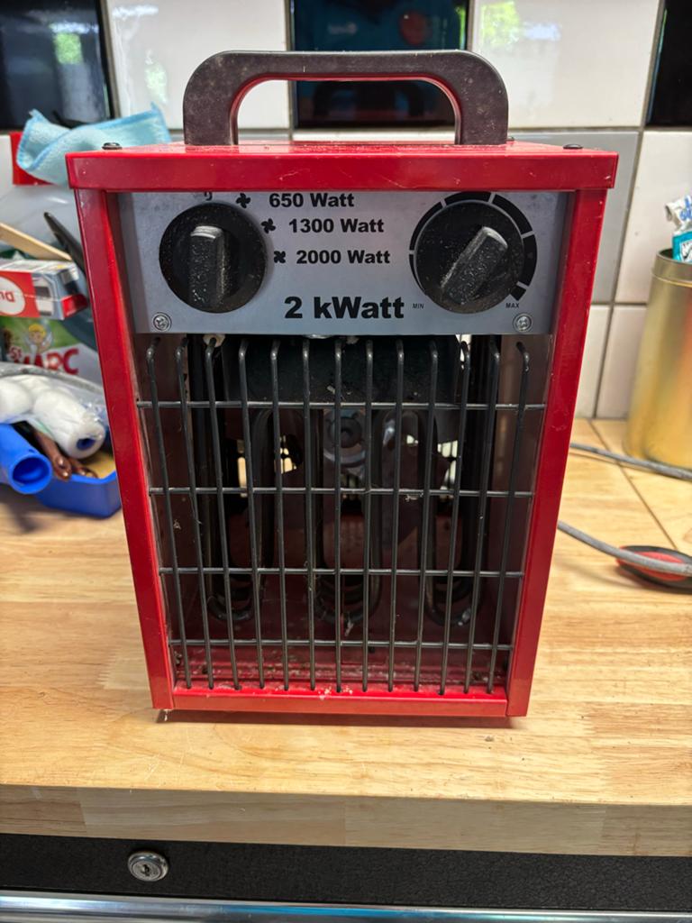 Gebruikte werkplaatskachel 2000W met thermostaat, Ophalen, Gebruikt, 800 watt of meer, Kachel