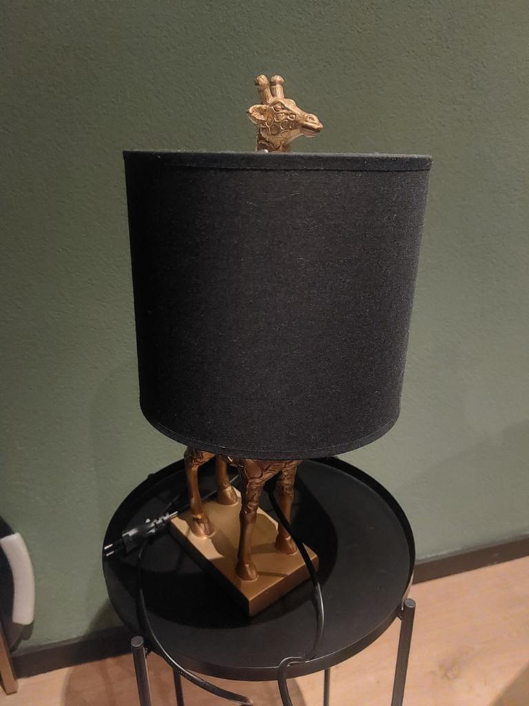 Gouden giraffenlamp met zwarte kap, Ophalen of Verzenden, Gebruikt, Stof, Minder dan 50 cm