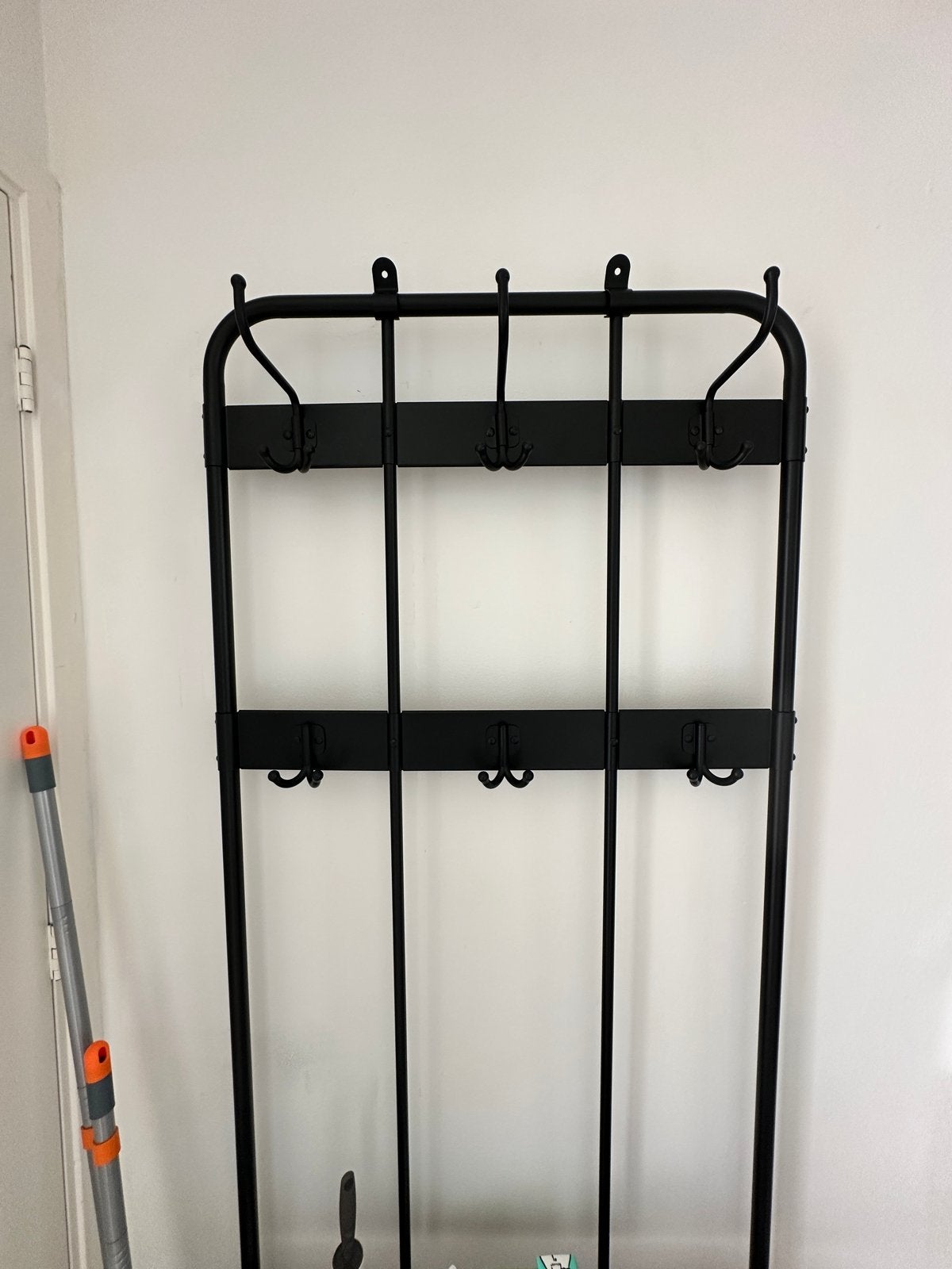 Black coat rack with shoe rack for hall or entrance, Huis en Inrichting, Woonaccessoires | Kapstokken, Ophalen, Zo goed als nieuw