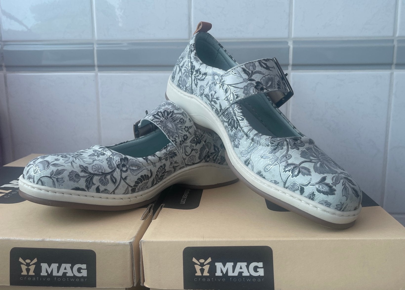 MAG MPS 4165G Flower Silver Maat 40, Overige kleuren, Ophalen of Verzenden, Gespschoenen, Zo goed als nieuw