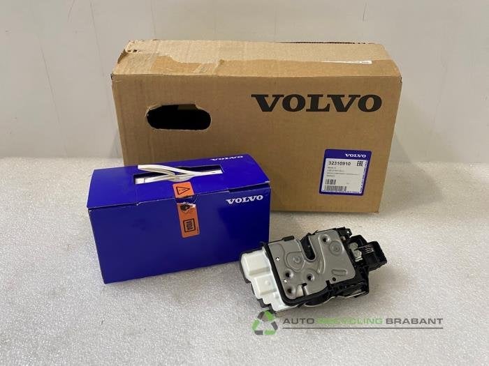 Deurslot Mechaniek 4Deurs links-achter van een Volvo V90, Gebruikt, -, -, Ophalen of Verzenden