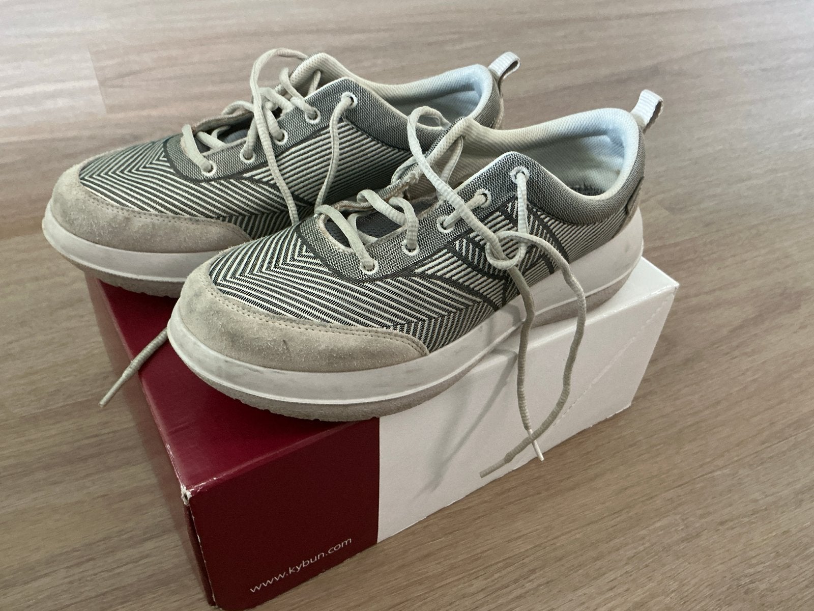 Kybun schoenen - Maat 41 2/3 (valt als 40/40,5), Kleding | Dames, Ophalen of Verzenden, Gedragen, Beige, Sneakers of Gympen