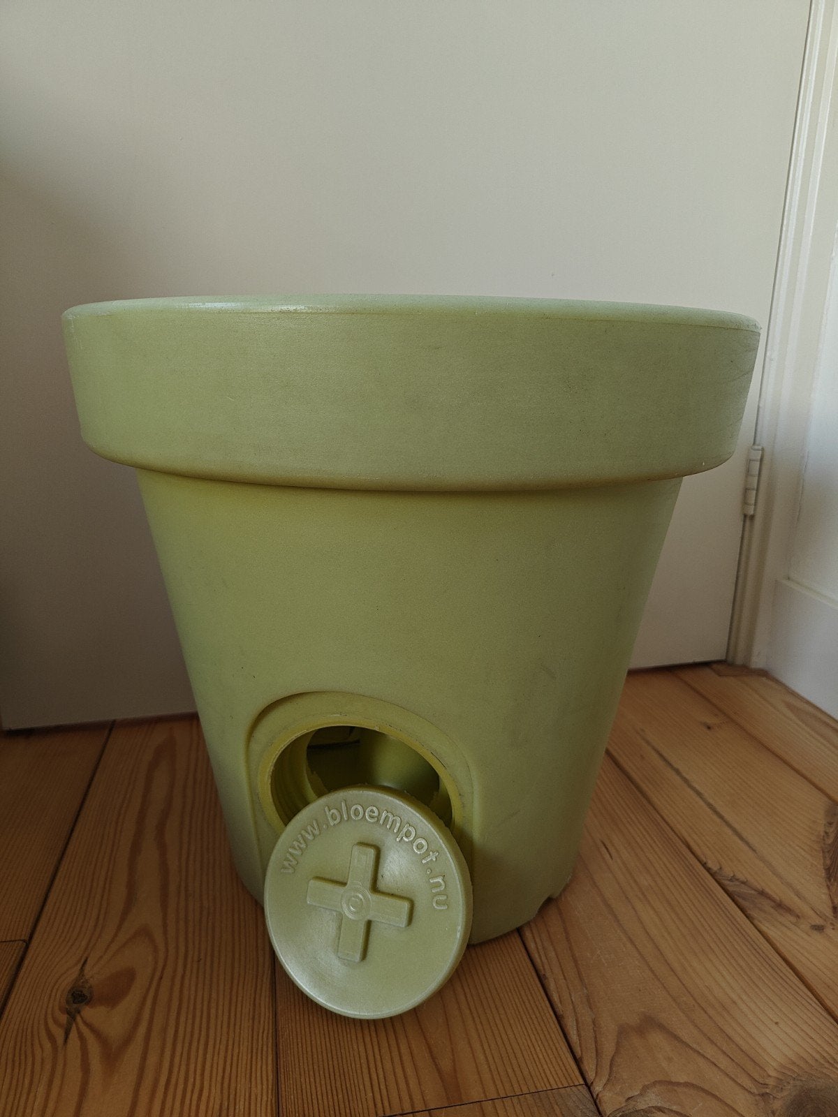 Grote lichtgroene bloempot excl verlichting, Tuin en Terras, Bloempotten, Ophalen, Kunststof, Gebruikt, 40 cm of meer
