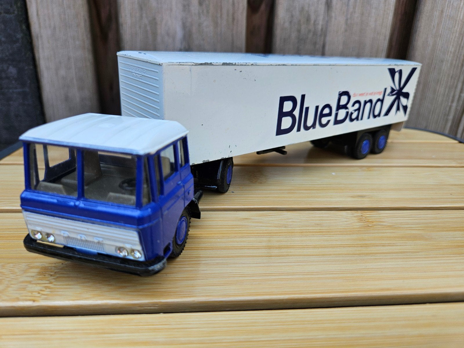 Lion Toys DAF 2600 BlueBand Eurotrailer 1:50, Hobby en Vrije tijd, Ophalen of Verzenden, Gebruikt, Bus of Vrachtwagen, Lion Toys