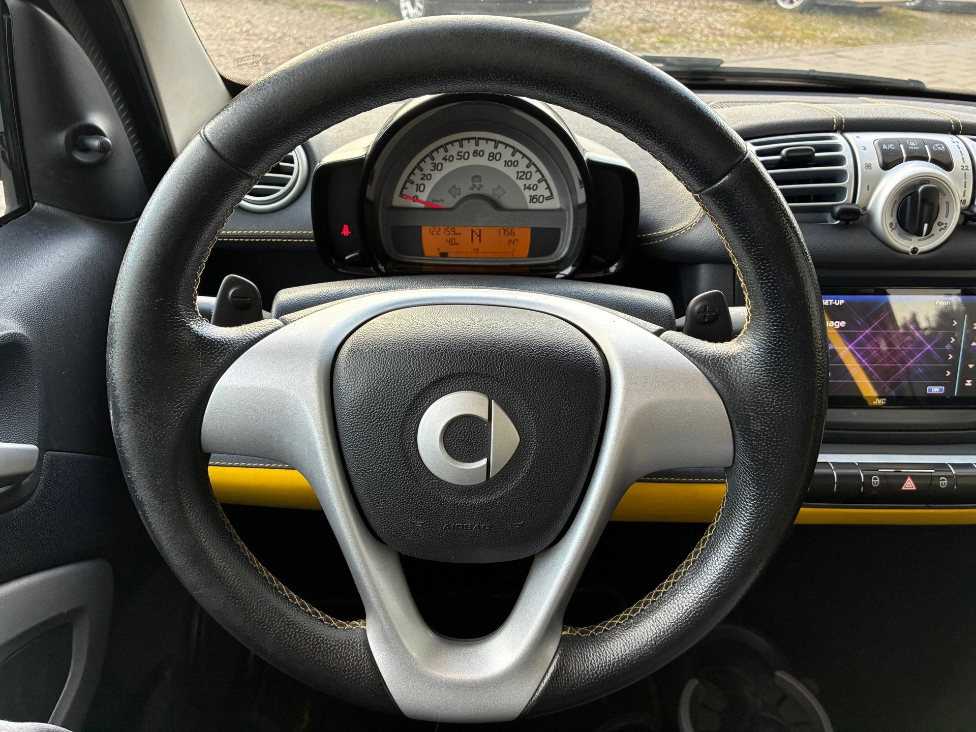 Smart Fortwo coupé 1.0 mhd Bumble Bee|Panoramadak|Camera|Na, Auto's, Automaat, Euro 5, Achterwielaandrijving, Gebruikt