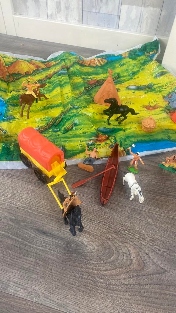 Indianen plastic speel figuurtjes, Ophalen, Gebruikt