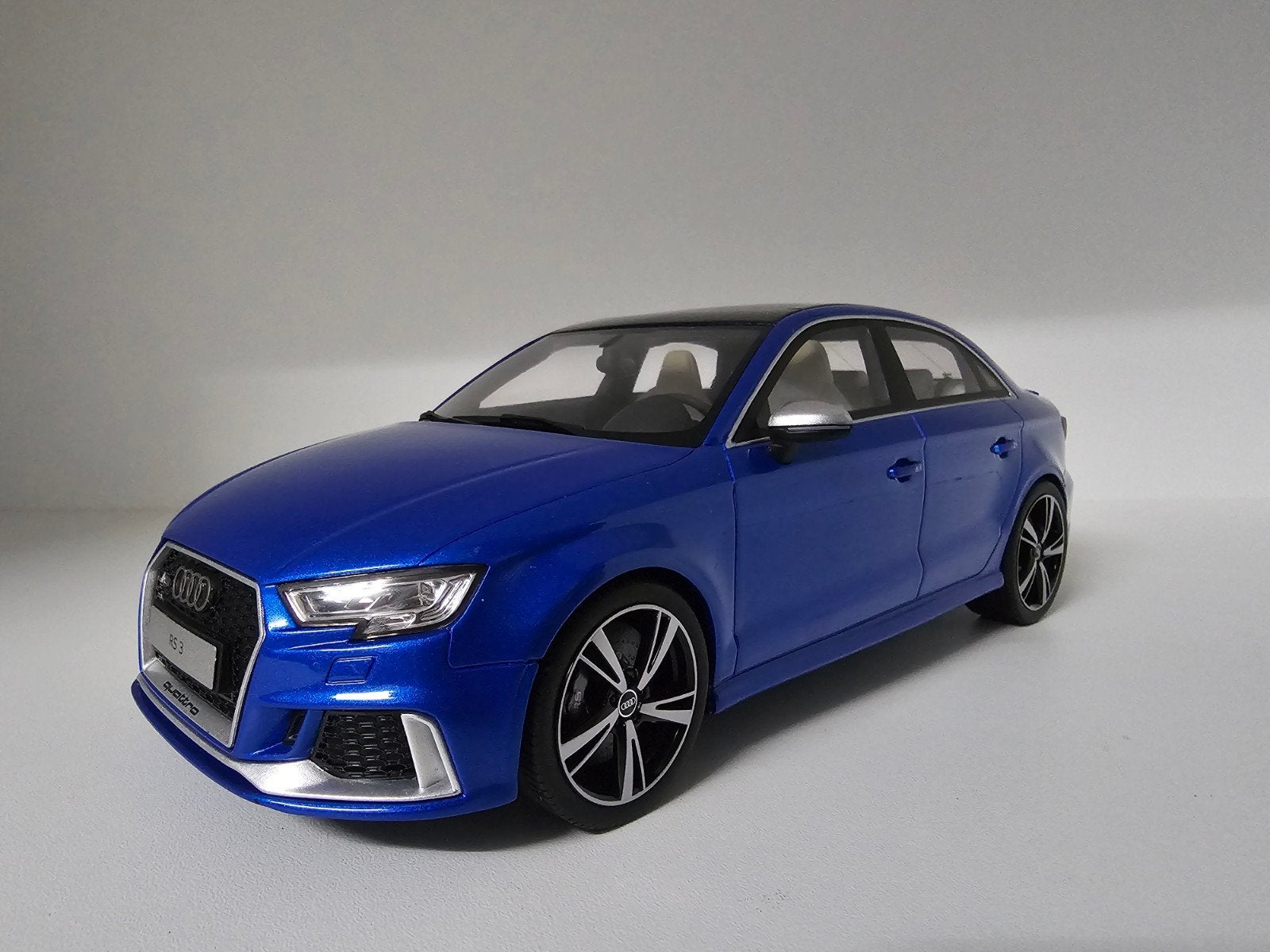 GT Spirit GT275 Audi RS3 1:18  Blauw (377/999), Ophalen of Verzenden, Zo goed als nieuw, Auto, Overige merken