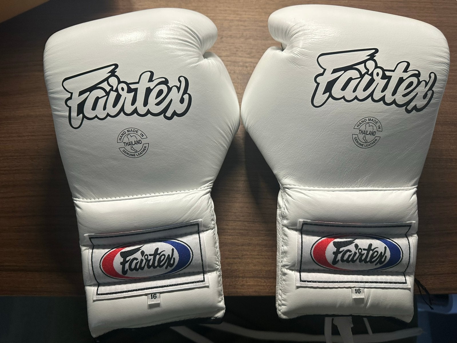 Fairtex BGL7 bokshandschoenen 16 oz – Wit – Nieuw met labels, Overige, Nieuw, Ophalen of Verzenden, Vechtsportmateriaal