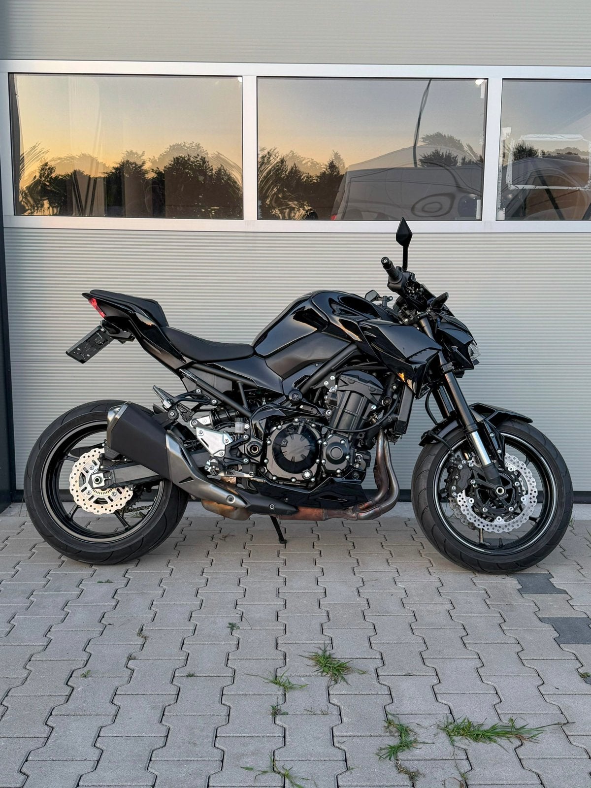 Kawasaki Z900 2024 35kw A2 ABS TFT black on black, Occasion, 4 cilinders, 948 cc, Bedrijf