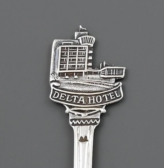 lepeltje Delta Hotel Vlaardingen, verzilverd, Antiek en Kunst, Antiek | Bestek, Verzenden