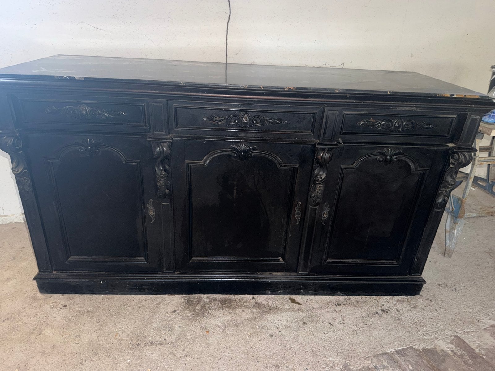 Antiek zwart dressoir met marmeren blad en spiegel, Ophalen