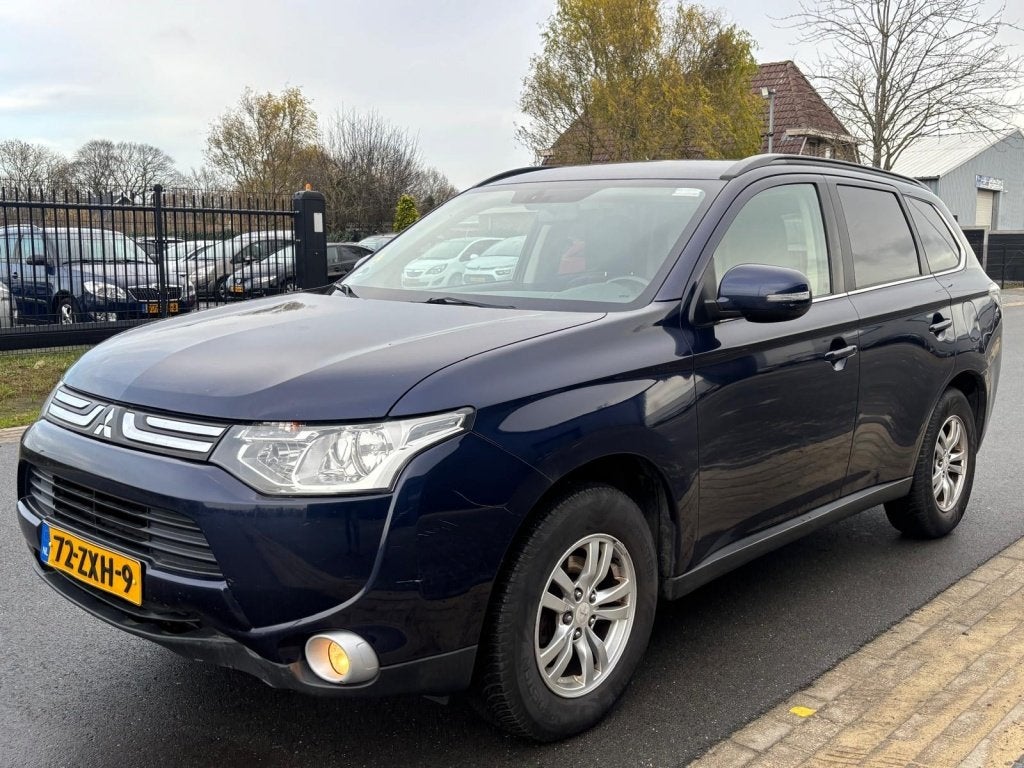 Mitsubishi Outlander 2.2 DI-D Intense 2013 Nieuw Model EX BP, Auto's, Mitsubishi, 21 km/l, Euro 5, 4 cilinders, Blauw
