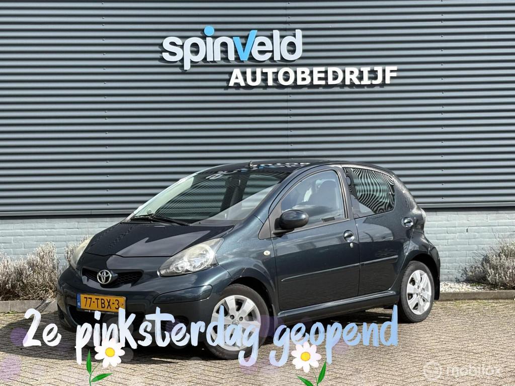 Toyota Aygo 1.0 VVT-i Aspiration - Navi - Airco - Nap -, Auto's, Voorwielaandrijving, Euro 5, Gebruikt, 4 stoelen