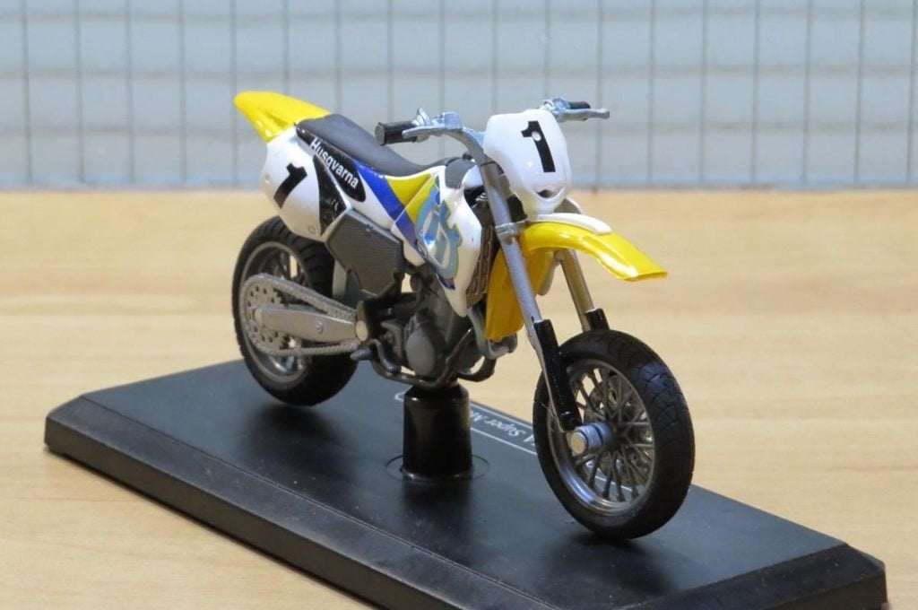 Husqvarna 610 Supermotard 1:18 los, Overige merken, MayCheong, Nieuw, Ophalen of Verzenden