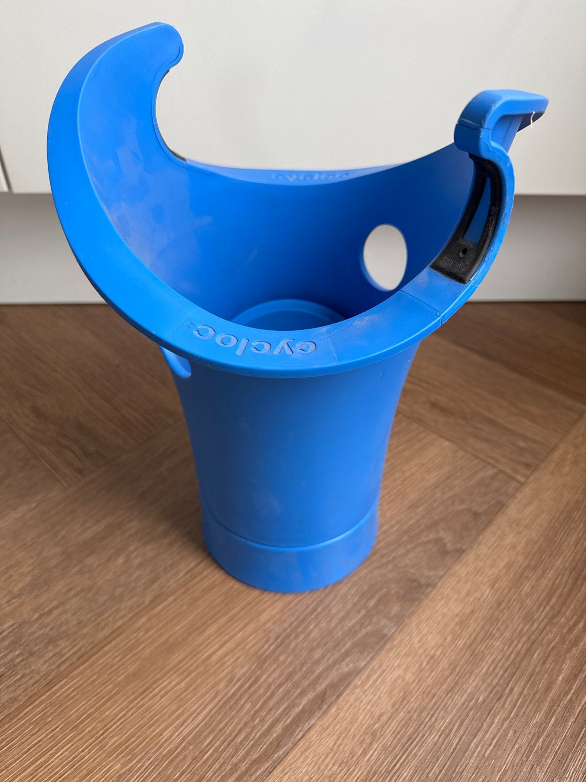 Cycloc Solo Fietsophangsysteem - Blauw, Ophalen, Gebruikt