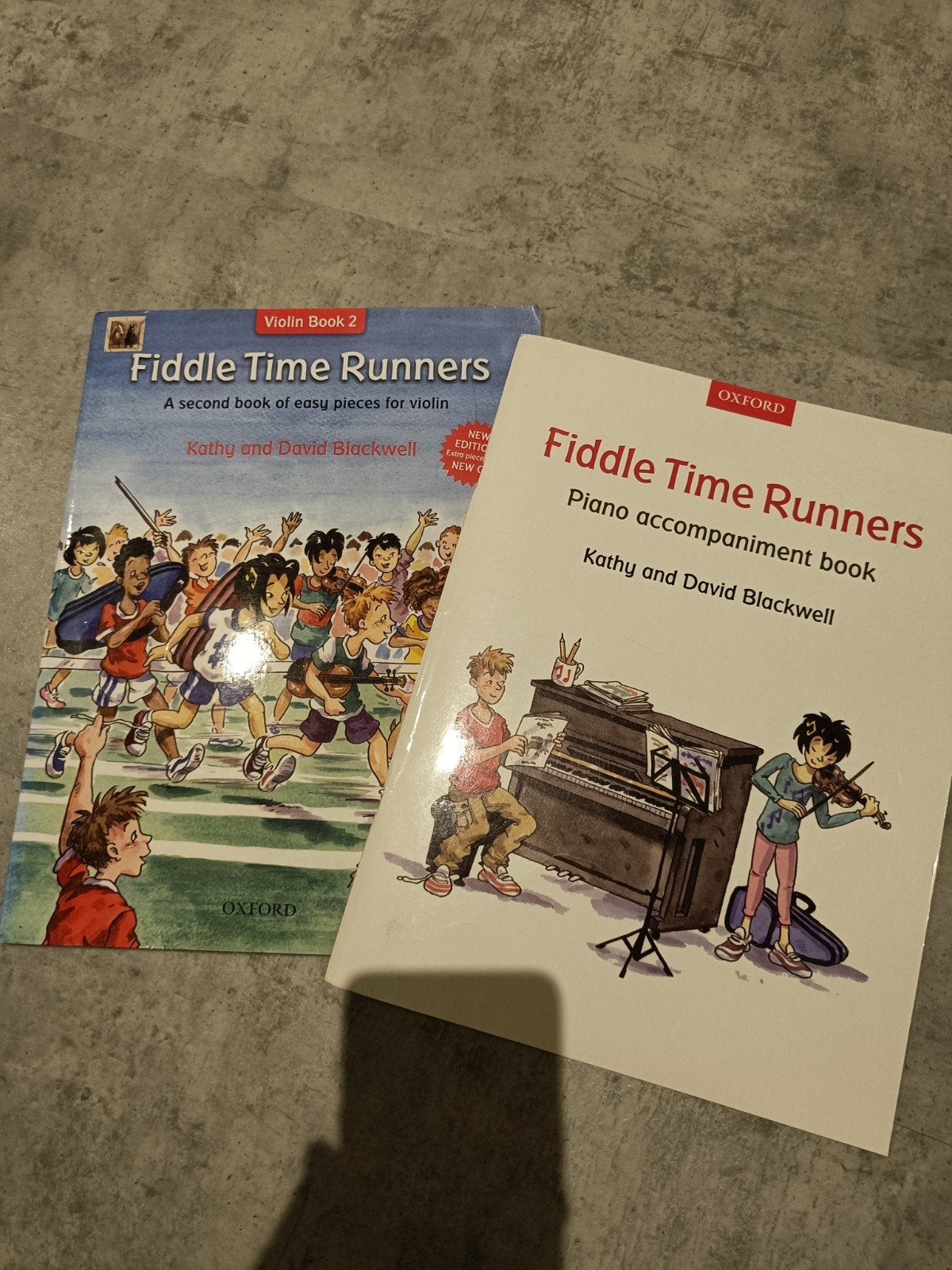 Fiddle Time Runners Viool Boek 2 + Piano Begeleiding + CD, Gebruikt, Klassiek, Ophalen of Verzenden, Piano