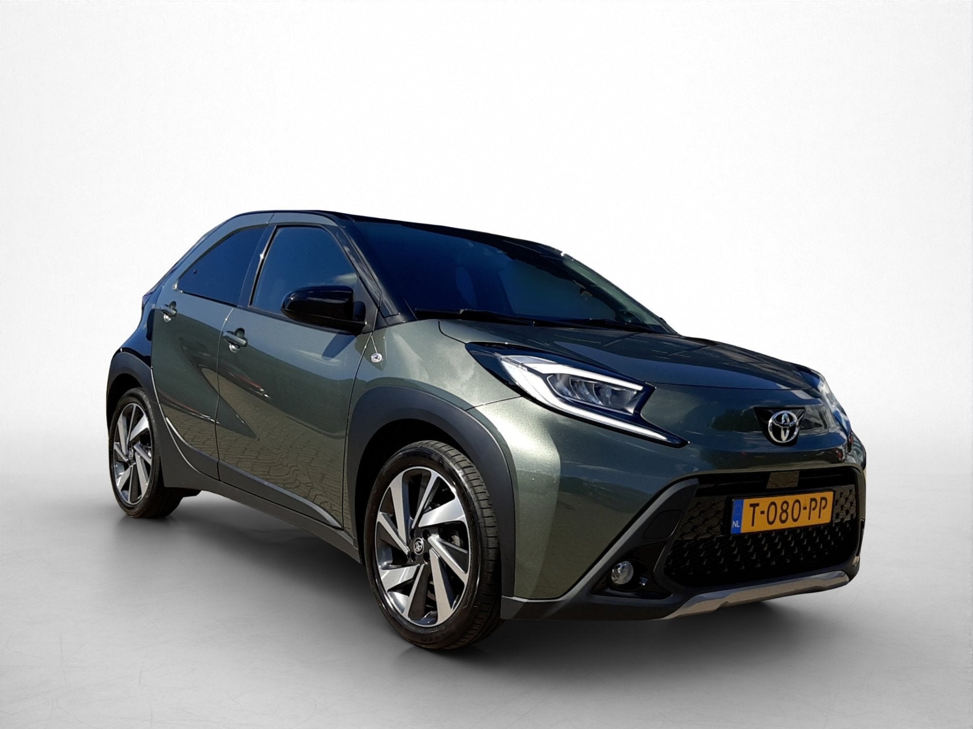 Toyota Aygo X 1.0 VVT-i MT Envy | BTW Voertuig | Dealer onde, 12 maanden, Stof, Gebruikt, 4 stoelen