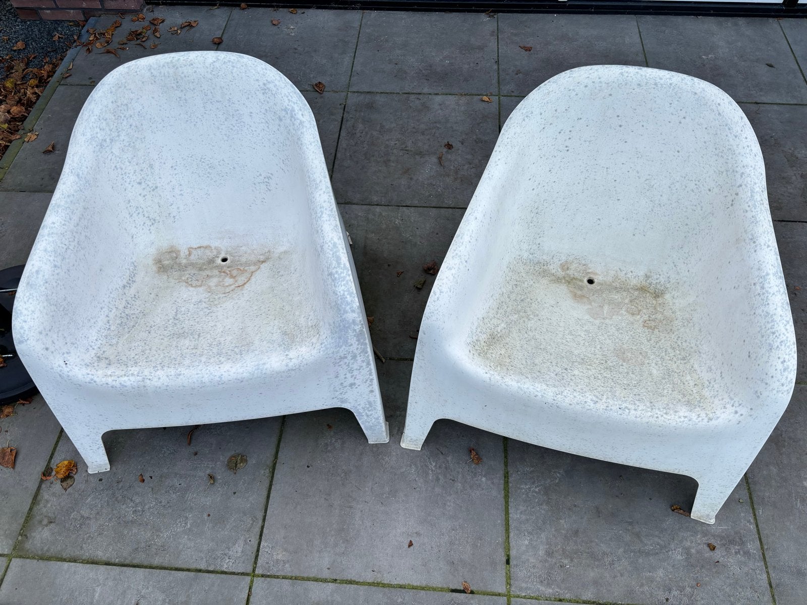 2x IKEA Skarpö fauteuil - Buitenstoel - Wit, Ophalen, Gebruikt, Kunststof