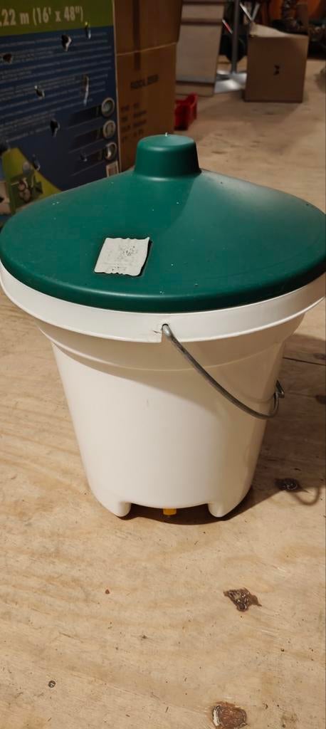 Drinkemmer voor kippen, Dieren en Toebehoren, Ophalen, Drinken en Voederen