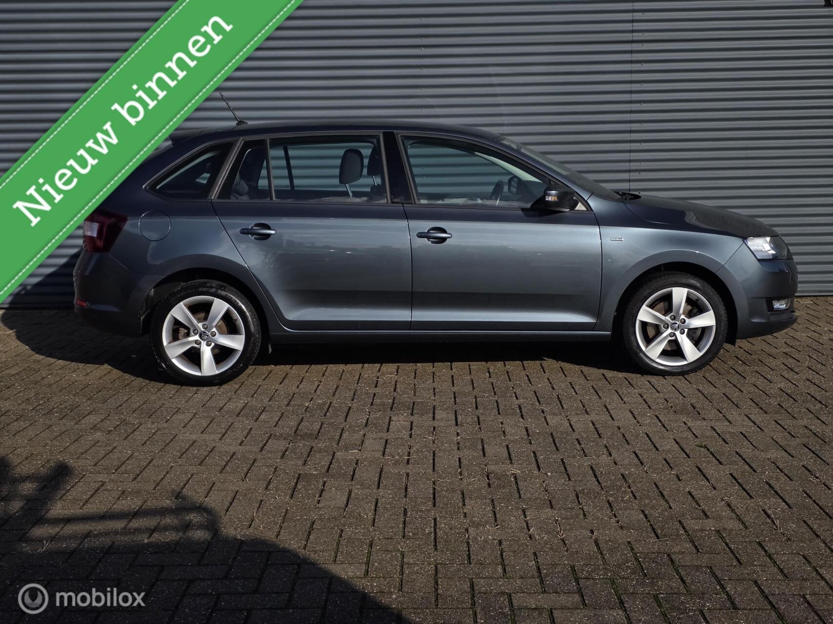 Skoda Rapid Spaceback 1.0 TSI Greentech Clever, Auto's, Voorwielaandrijving, Gebruikt, Euro 6, 49 €/maand