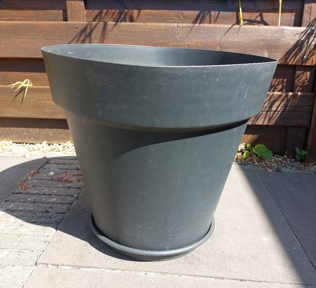 Grote zwarte plastic plantenpot hoogte 42 cm, Tuin en Terras, Bloempotten, Ophalen, Kunststof, Gebruikt, 40 cm of meer