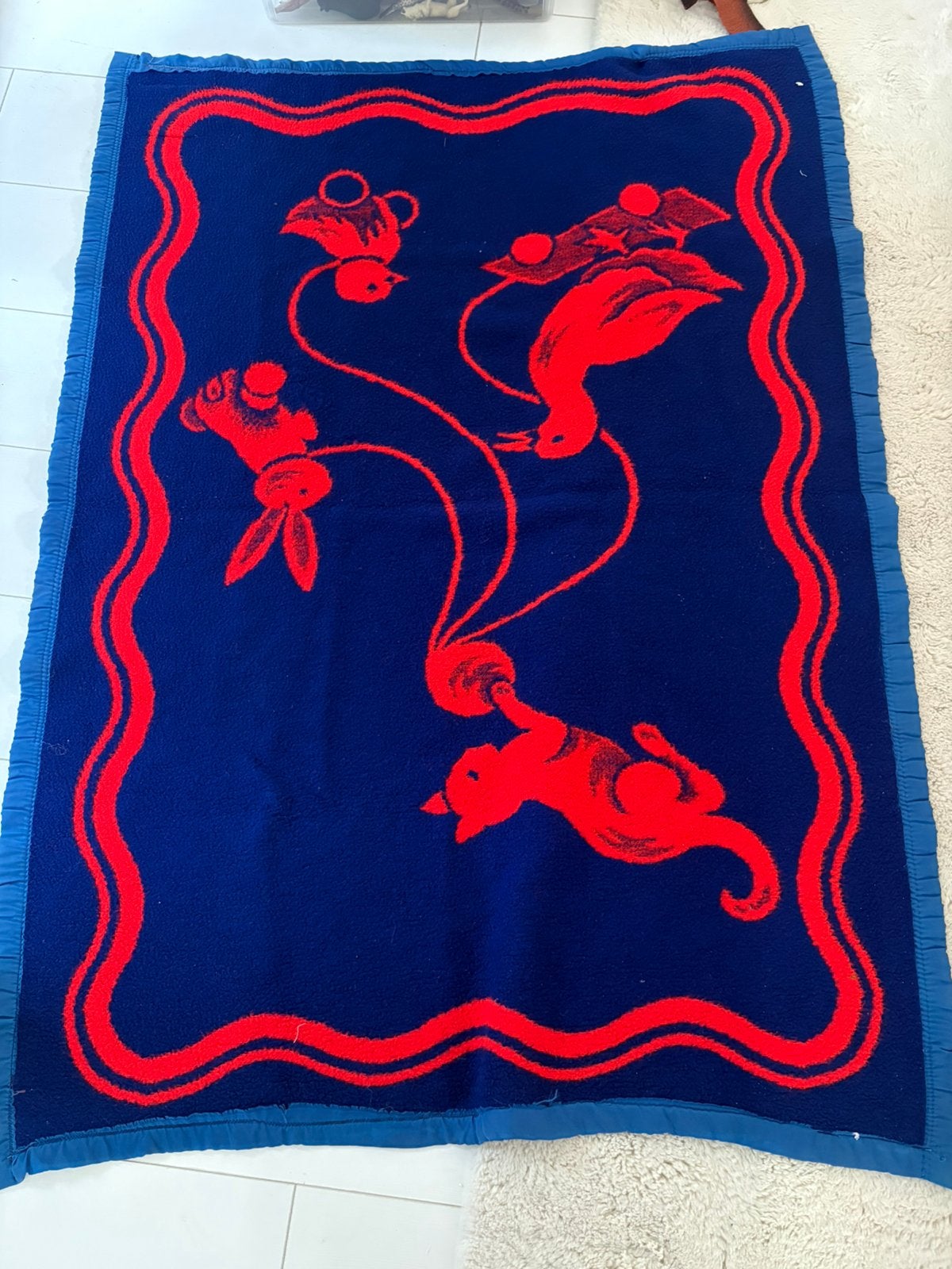 LS president dralon kleed blauw rood 105x140 cm, Blauw, 200 cm of meer, Ophalen of Verzenden, Zo goed als nieuw
