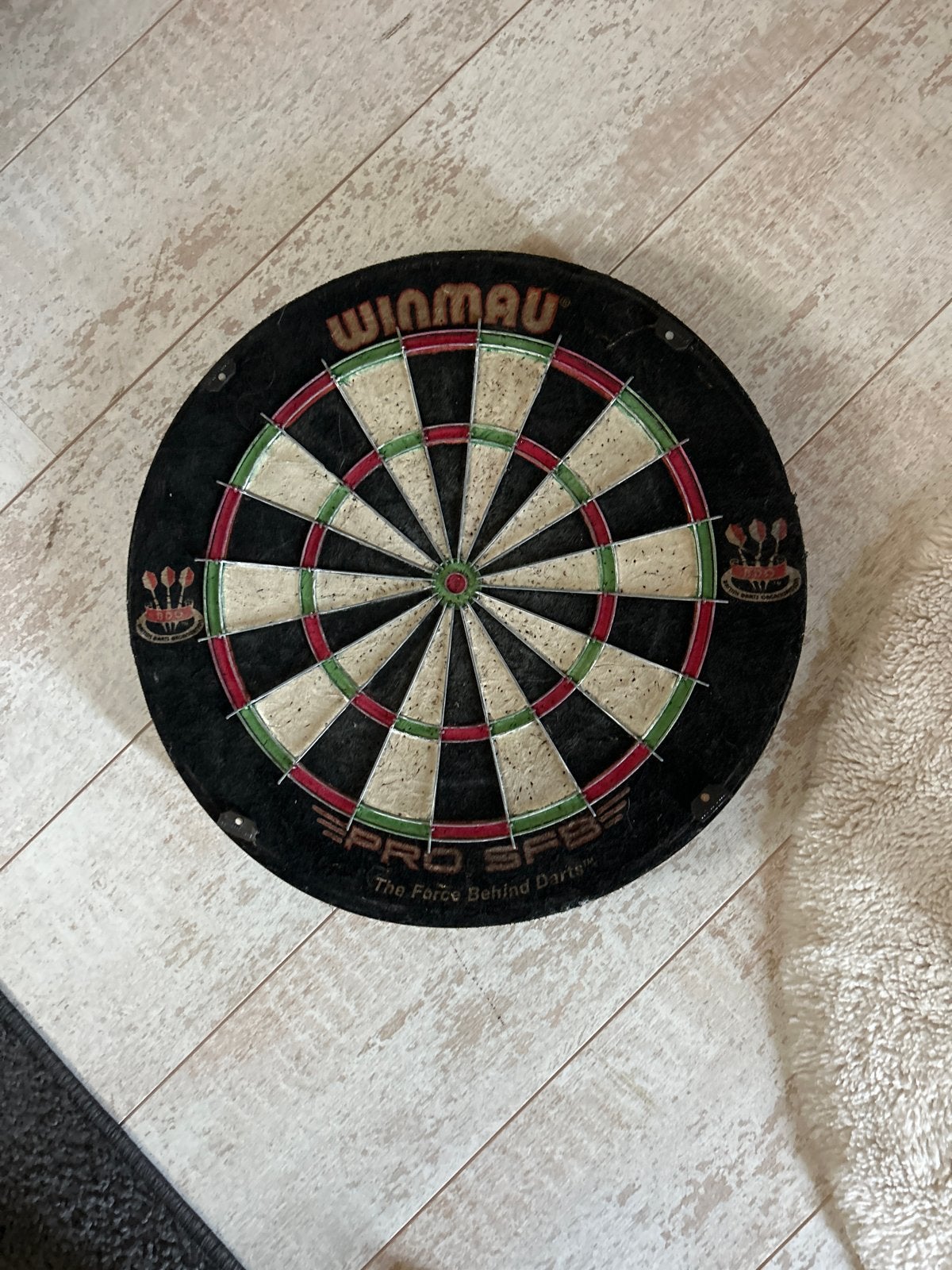 Winmau Pro SFB Dartbord - Gebruikt maar in goede staat, Ophalen of Verzenden, Gebruikt, Dartbord