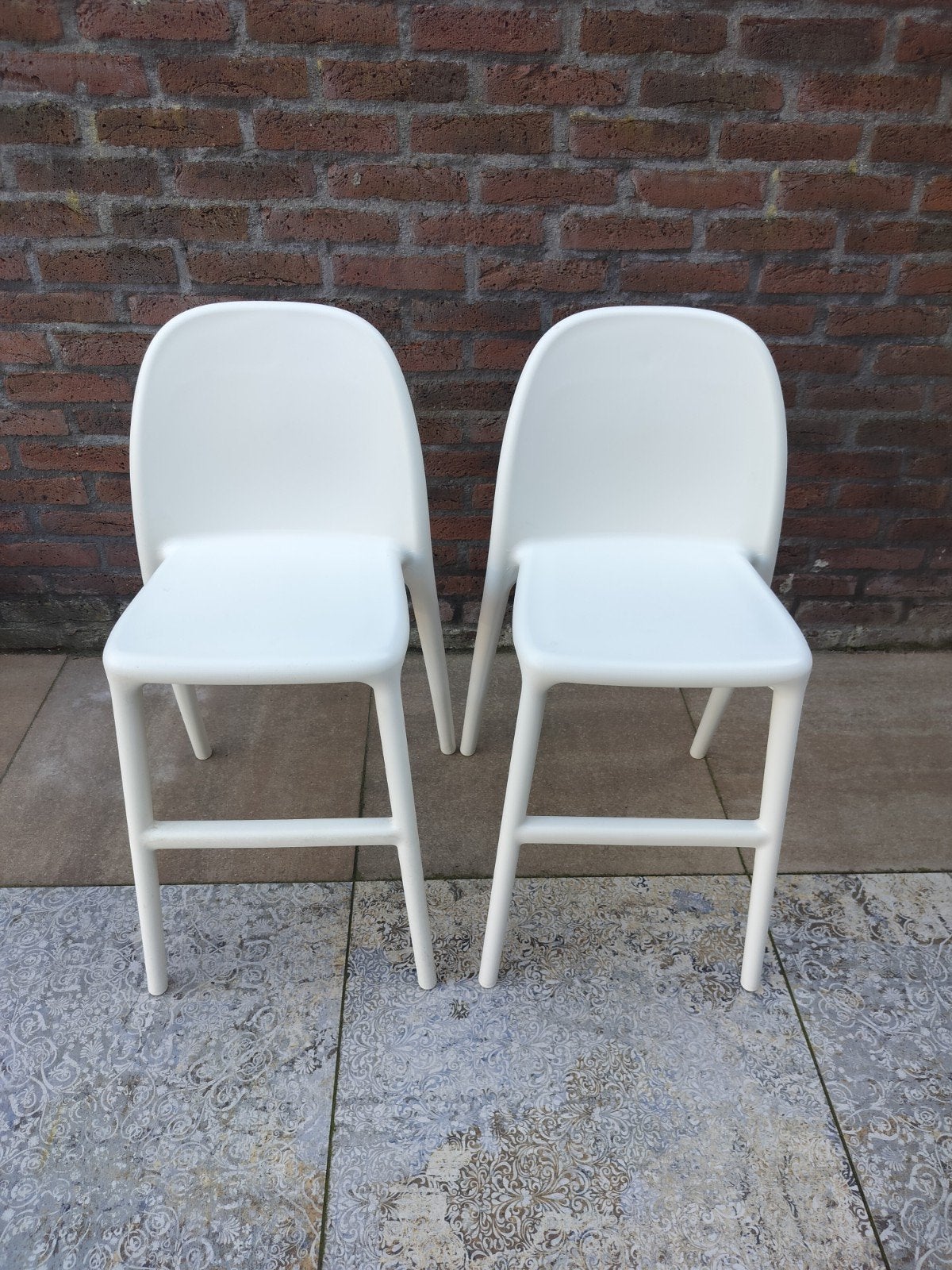 2 witte IKEA Urban stoelen, Huis en Inrichting, Ophalen, Kunststof, Gebruikt, Twee