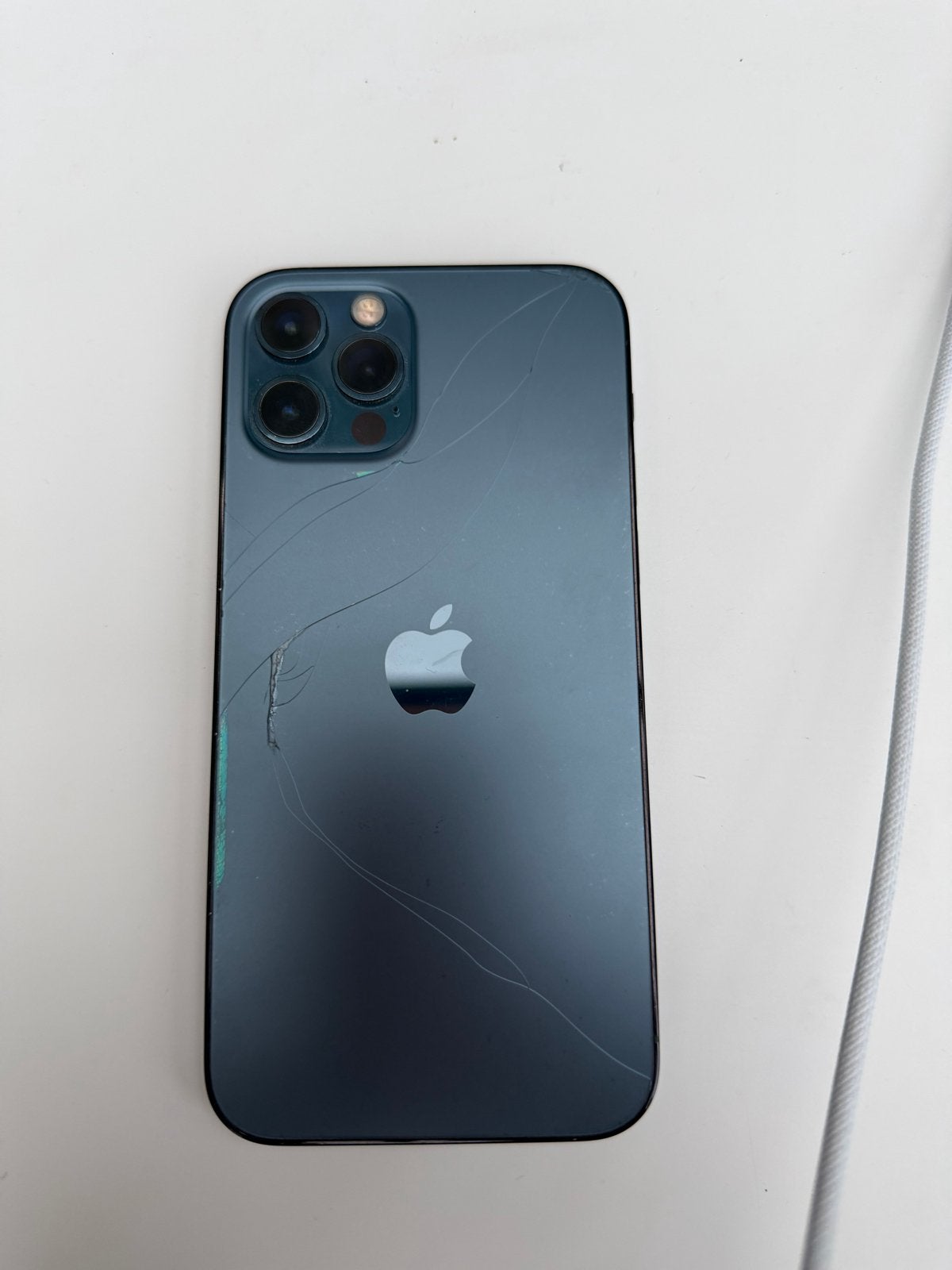 iPhone 12 Pro 256GB - Gebruikt met lichte schade