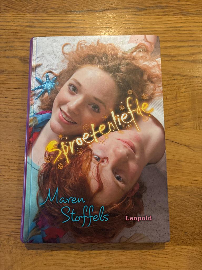 Sproetenliefde - Maren Stoffels, Ophalen of Verzenden, Gelezen, Fictie