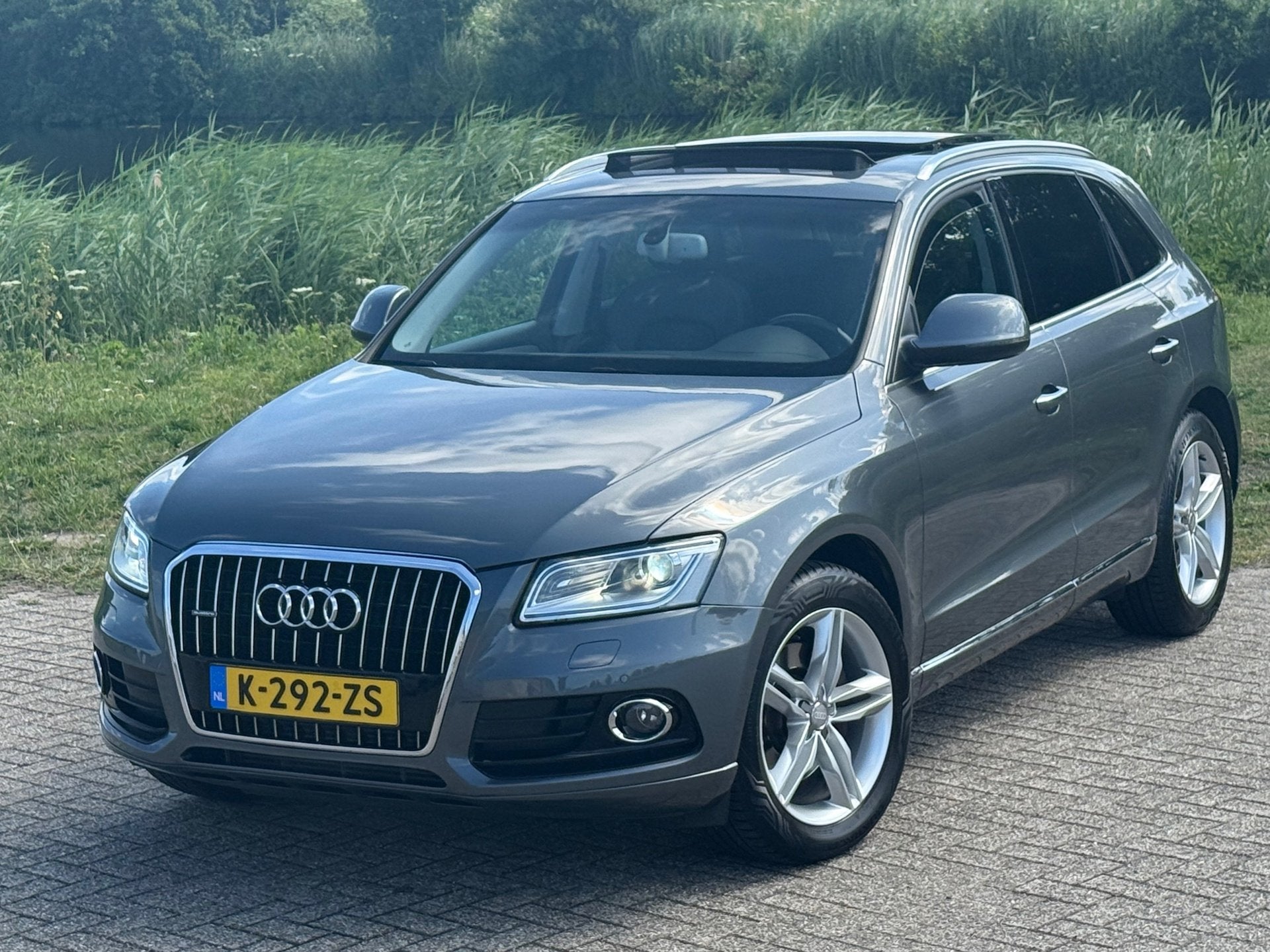 Audi Q5 2.0 TFSI hybrid quattro Pro Line Plus - Monsoon Grij, Auto's, Audi, Automaat, Euro 5, Gebruikt, Zwart