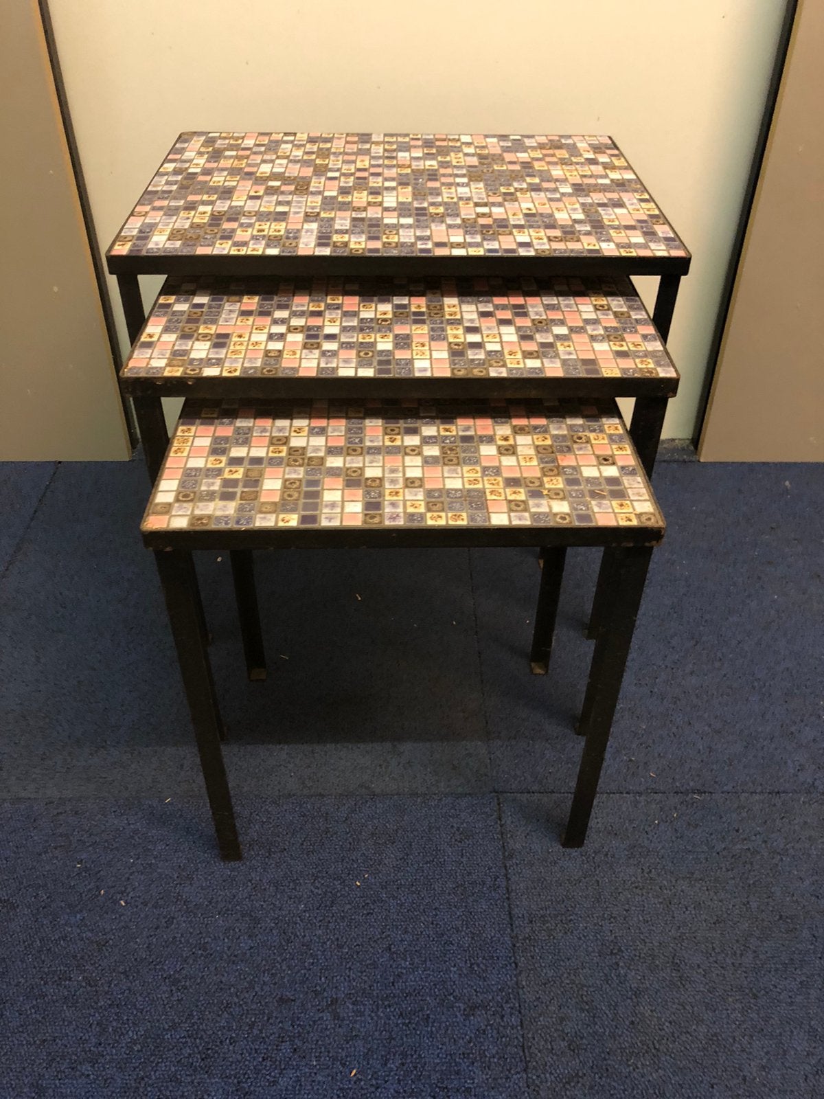 Vintage mid century nesting tables / midiset, Ophalen of Verzenden, Zo goed als nieuw, 25 tot 50 cm, Rechthoekig