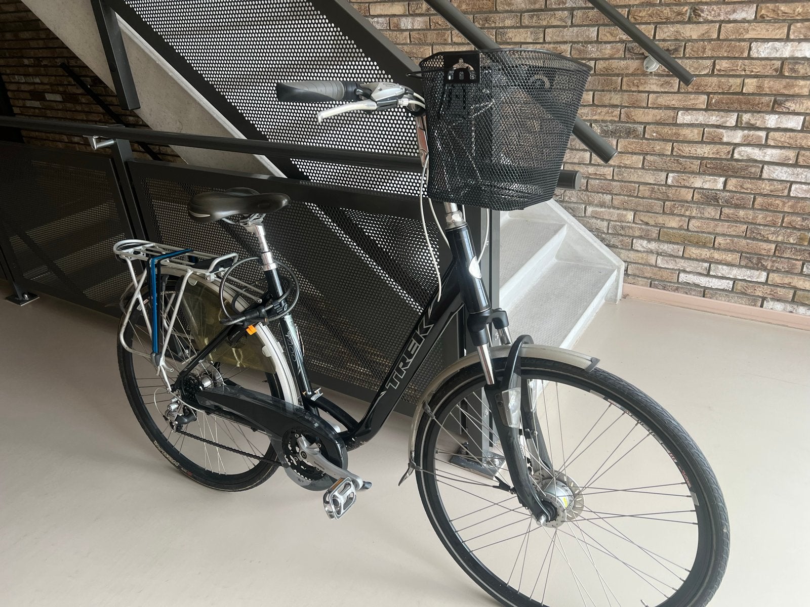 Trek T400 Navigator Damesfiets - Zo goed als nieuw, Versnellingen, Zo goed als nieuw, Schijfrem, Ophalen