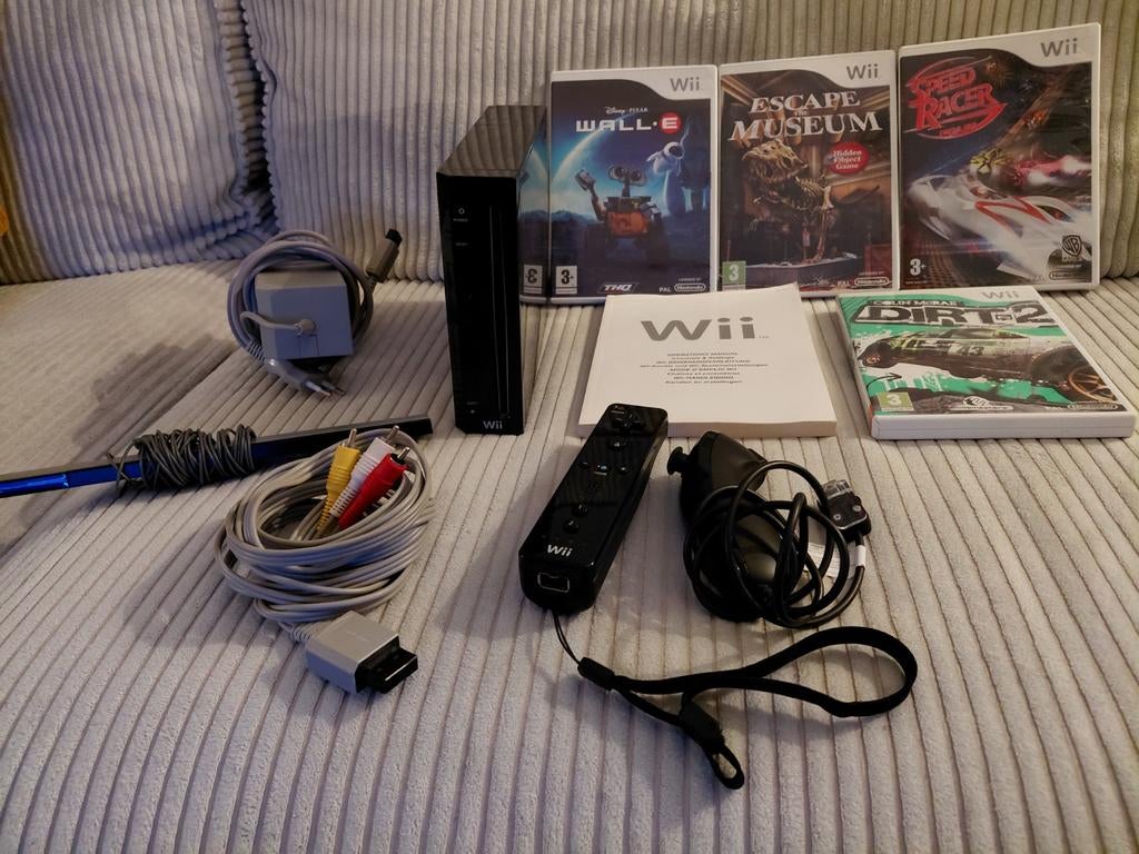 Nintendo Wii Compleet met Controller, Nunchuck en 4 Spellen, Spelcomputers en Games, Spelcomputers | Nintendo Wii, Ophalen of Verzenden