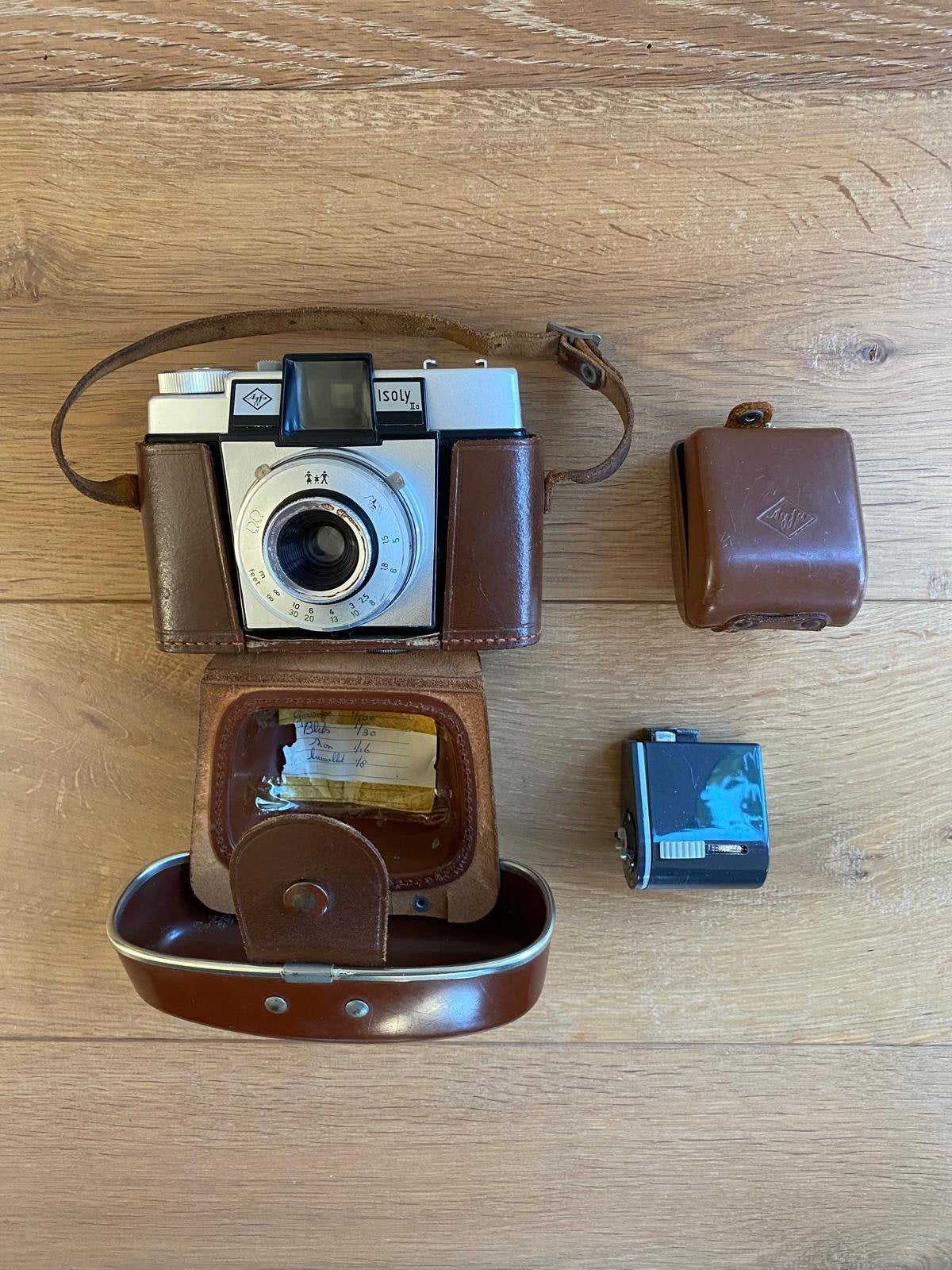 Vintage Agfa Isoly II Camera + Lederen Tas & Flitser, Audio, Tv en Foto, Ophalen of Verzenden, Overige Merken