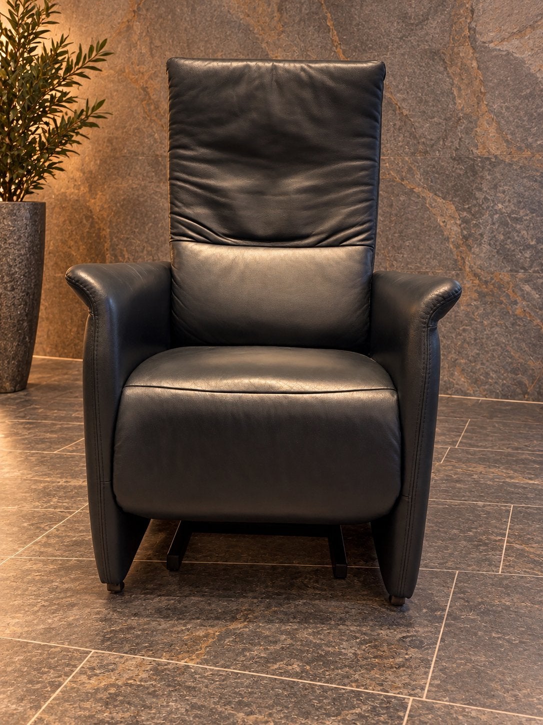 Sta op stoel & relax model Limoss Echt Leder Gratis Bezorgd, Huis en Inrichting, Ophalen of Verzenden, Zo goed als nieuw, 75 tot 100 cm