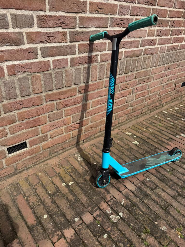 Black Dragon stuntstep te koop, Fietsen en Brommers, Steps, Gebruikt, Gewone step, Ophalen