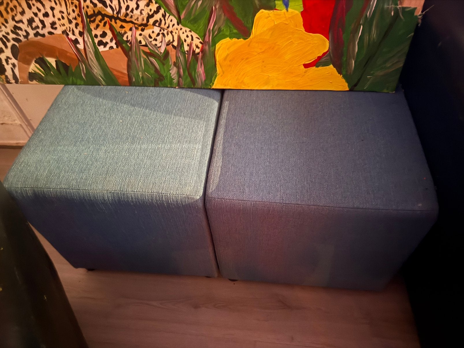 2 blauwe hockers, Huis en Inrichting, Banken | Voetenbanken en Poefen, Ophalen, Zo goed als nieuw, Rechthoekig, Minder dan 50 cm