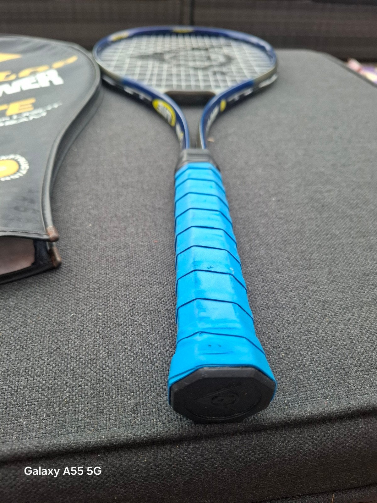 Dunlop Power Lite Mid Plus Tennisracket met hoes, Gebruikt, Dunlop Sports, Info@dunlopsports.com, Ophalen of Verzenden